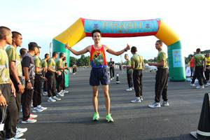 BIB: 725
                            <button type="button" onclick="openModal(5172772)" class="btn btn-primary btn-sm float-right btn-popup" data-toggle="modal" data-target=".modal-high-quality">
                        <i class="fas fa-shopping-cart"></i> Add to Cart
                    </button>
                                            <button type="button" onclick="isThisMe(5172772, true)" class="btn btn-success btn-sm float-right btn-popup btn-isme hidden" data-toggle="tooltip" data-placement="bottom" title="นี่คือรูปของคุณใช่ไหม คลิกที่นี่เพื่อเอาเข้าอัลบั้ม">
                        <i class="fas fa-plus"></i> Add to album
                    </button>
                    <button type="button" onclick="isThisMe(5172772, false)" class="btn btn-warning btn-sm float-right btn-popup btn-isnotme hidden">
                        <i class="fas fa-ban"></i> Remove from album
                    </button>